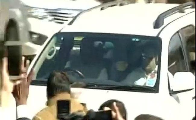 ''दबंग'' की तरह कोर्ट पहुंचे सलमान और ''सुल्तान'' की तरह हुए रवाना