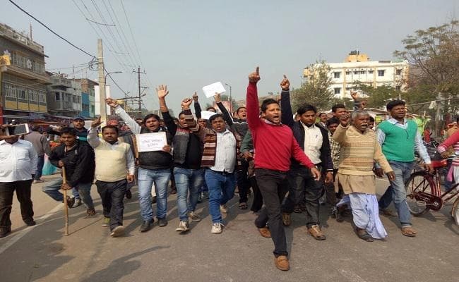 शेखपुरा मनरेगा जेई मर्डर केस : सुपारी कीलरों से करवाई गयी हत्या, विरोध में सड़क जाम