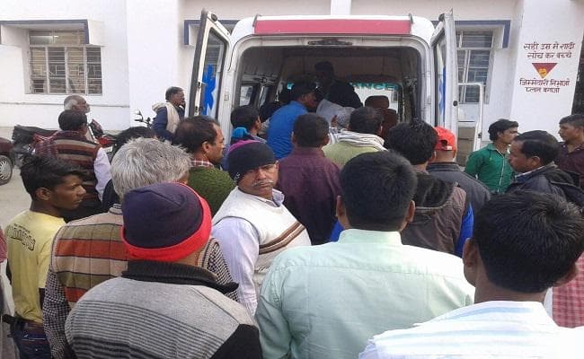 बिहार : छपरा में गैस एजेंसी के कर्मचारी को घायल कर 3 लाख लूटे