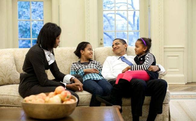बोले ओबामा, मेरी जिंदगी में हर रोज एक नया रंग घोलती हैं मेरी बेटियां