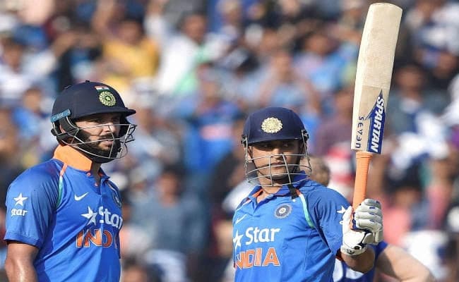 युवराज ने सचिन का रिकॉर्ड तोड़ा, धौनी के साथ कटक में लगाया रिकॉर्डों की झड़ी