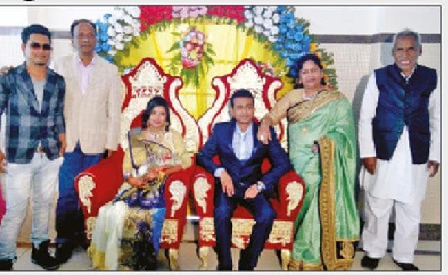 एक शादी ने तोड़ दी कई दीवारें, सीपीएम और तृणमूल नेता बने समधी