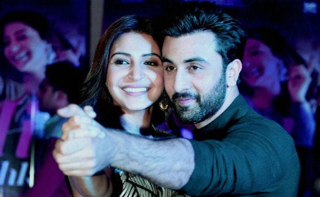 संजय दत्‍त की बायोपिक में अनुष्‍का शर्मा की इंट्री, इस रोल में आ सकती हैं नजर...!