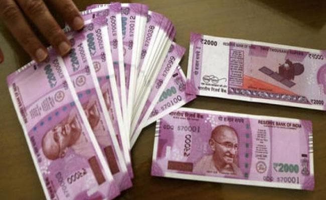 बैंक का स्वीपर निकला करोड़पति, I-T की नोटिस से हुआ खुलासा