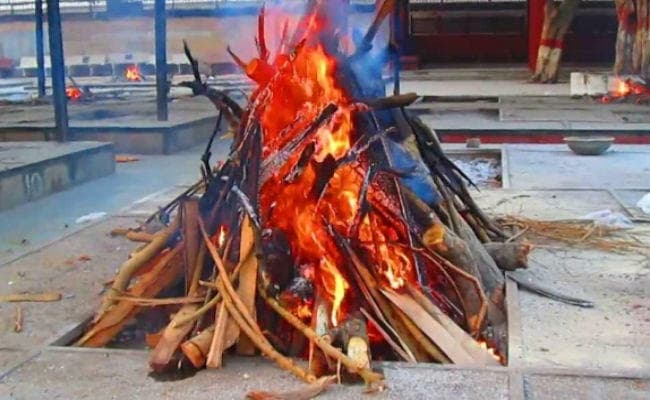 Coronavirus In Bihar : कोरोना मरीज का शव लेने से पत्नी ने किया इनकार, स्वीपरों ने किया अंतिम संस्कार...