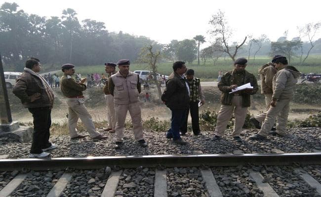 रेल हादसा टला, गैंगमैन की सर्तकता से दुर्घटनाग्रस्त होने से बची भागलपुर इंटरसिटी