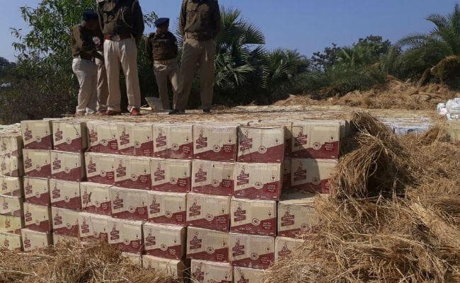 कोडरमा: एक बार फिर भारी मात्रा में अवैध अंग्रेजी शराब जब्त
