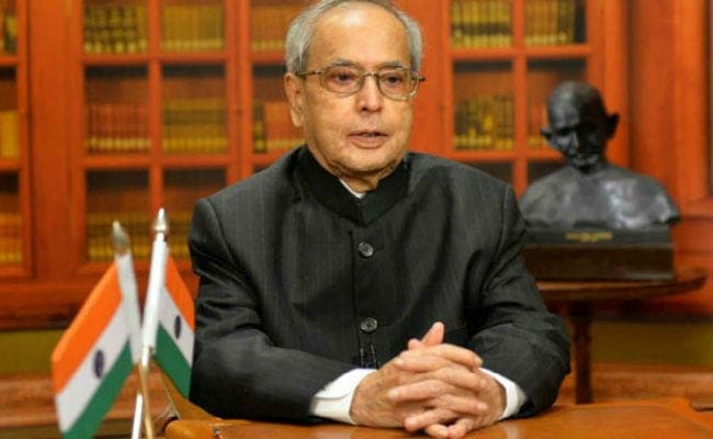 गणतंत्र दिवस पर राष्‍ट्रपति प्रणब मुखर्जी ने कहा- हमें तार्किक होने की जरुरत, असहिष्‍णु नहीं
