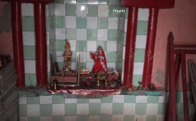 हाजीपुर : सराय ठाकुरबाड़ी से अष्टधातु की कीमति मूर्ति गायब