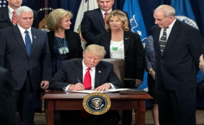 सात देशों पर बैन के खिलाफ थे अटार्नी जनरल, ट्रंप ने पद से हटाया