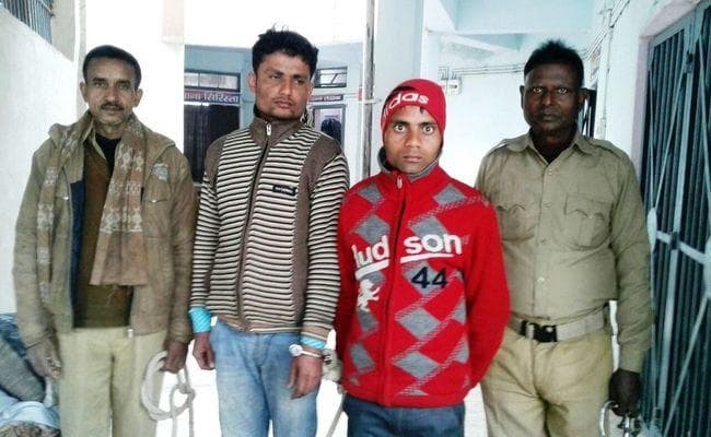 गैंगरेप करने के बाद पीड़िता को रेल पर चढ़ाने आये थे आरोपी, उसके बाद...