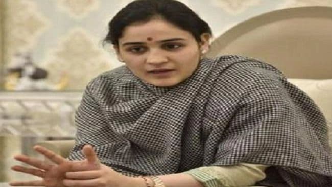 Aparna Yadav: अपर्णा यादव ने पीएम नरेंद्र मोदी के इस फैसले का किया था विरोध, अब वीडियो हो रहा वायरल