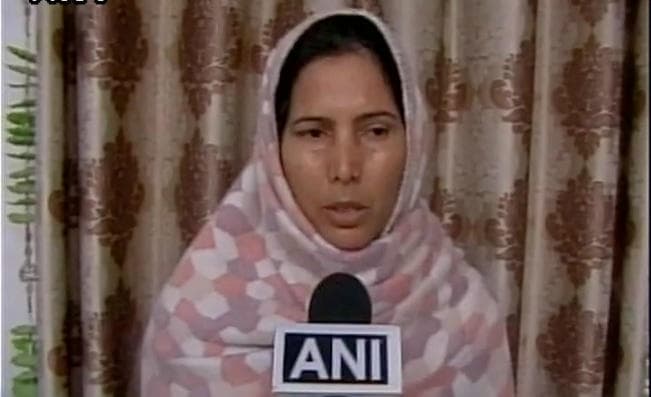 BSF जवान तेज बहादुर का VRS रद्द, पत्नी का आरोप गिरफ्तार कर प्रताड़ित किये जा रहे हैं