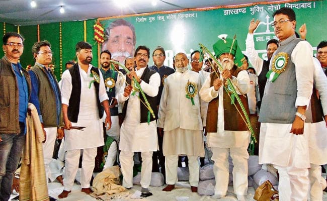 लुटने नहीं देंगे जल जंगल और जमीन : शिबू सोरेन