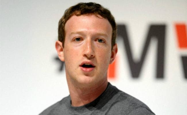 भारत में नि:शुल्क डेटा योजनाओं से फेसबुक का इस्तेमाल बढ़ा, भर गयी जुकरबर्ग की झोली