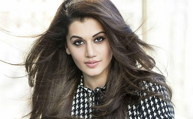 बॉलीवुड के इन दो सुपरस्‍टार्स पर फिदा थीं तापसी पन्‍नू