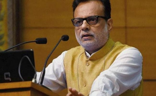 कंपनी कर में कटौती से पहले व्यक्तिगत आयकर आधार बढ़ाना जरुरी : अधिया