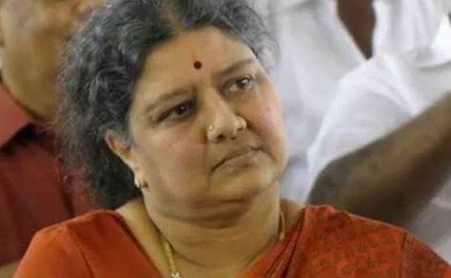 तमिलनाडु : शशिकला होंगी अगली मुख्यमंत्री, पनीरसेल्वम ने दिया इस्तीफा