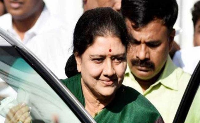 क्या जयललिता का शून्य भर पायेंगी शशिकला?