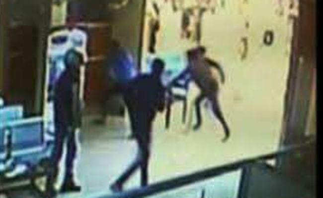 झारखंड: हजारीबाग व गिरिडीह के बैंकों में 51 लाख की डकैती, पुलिस जांच में जुटी