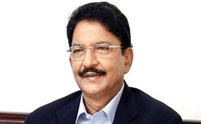 AIADMK में ''दंगल'' जारी, अभी तमिलनाडु नहीं जायेंगे राज्यपाल सी विद्यासागर राव