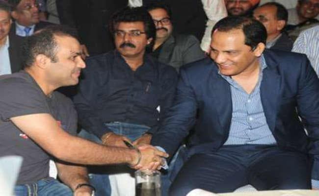 वीरेंद्र सहवाग ने बेहद सादे ढंग से अजहरुद्दीन को जन्‍मदिन की बधाई दी