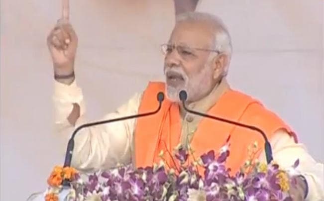 नरेंद्र मोदी ने बिजनौर में अखिलेश यादव-राहुल गांधी की दोस्ती पर बोला हमला