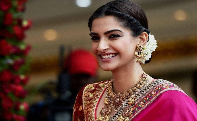 स्वरा की फिल्म ‘अनारकली ऑफ आरा'' का टीजर लांच करेंगी सोनम कपूर