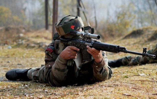 जम्मू कश्मीर में आतंकवादियों के साथ मुठभेड़, चार आतंकी ढेर, दो जवान शहीद