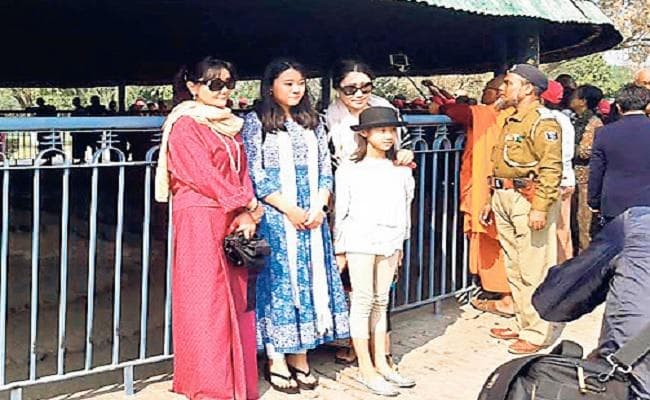 भूटान की महारानी ने अपने परिवार के साथ किया वैशाली का भ्रमण