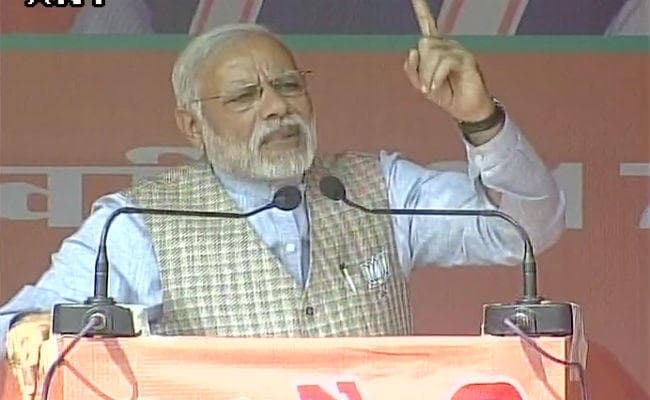 अखिलेश पर नरेंद्र मोदी का हमला, कितने भी गठबंधन कर लो, पाप धुलने वाले नहीं