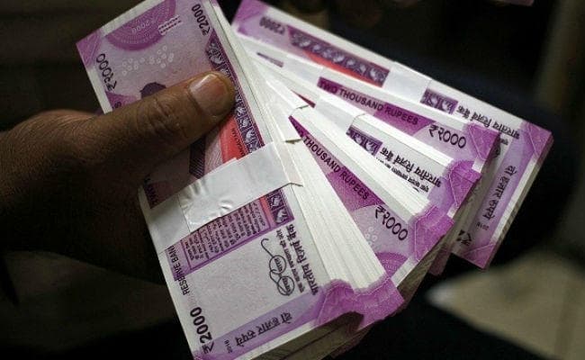 सावधान! पाकिस्तान छाप रहा है 2000 के नकली नोट, बंगाल के रास्ते भारत में भेजने की तैयारी