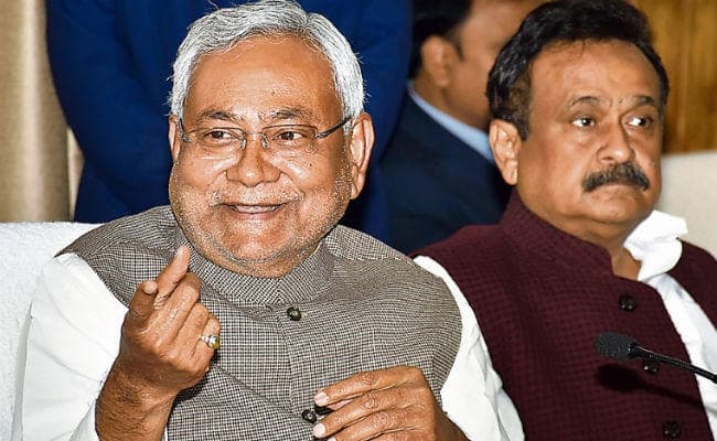 विशेष दर्जे व पैकेज का क्या हुआ : सीएम नीतीश