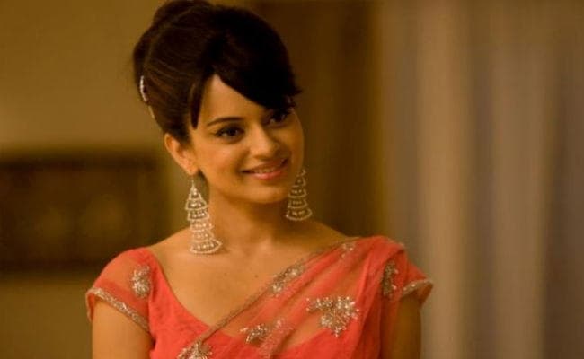 साड़ी में छाईं कंगना रनौत, देखें 5 स्‍टनिंग लुक...