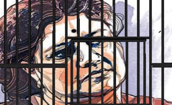 सलाखों में शशिकला: खाट तक नहीं मिली पहली रात, खाने को मिली दो रोटी और...