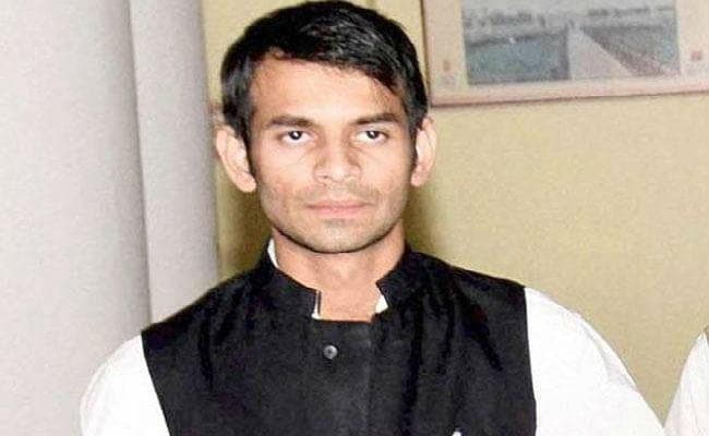 लालू प्रसाद के पुत्र और मंत्री तेजप्रताप के खिलाफ याचिका पर 21 अप्रैल को होगी सुनवाई