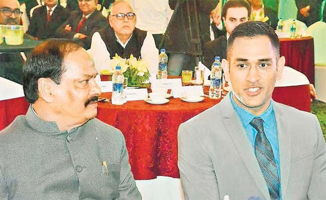 सुअवसर: सीएम के पावर डिनर में धौनी सहित देश-विदेश के मेहमान हुए शामिल, शास्त्रीय संगीत के साथ चखे झारखंडी और वेस्टर्न व्यंजन