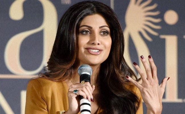 क्‍यों, शिल्‍पा ने करीना कपूर के प्रति जताई हमदर्दी?