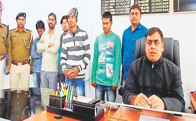 इंटर परीक्षा : सेंटर में फर्जी तरीके से घुस कर की थी वीडियोग्राफी, फोटो किया वायरल, 7 गिरफ्तार