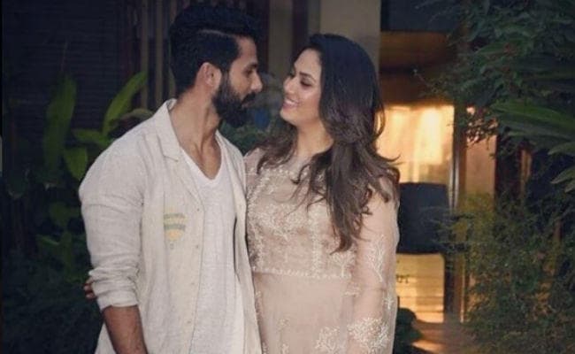 शाहिद के प्री-बर्थडे बैश में सिद्धार्थ संग पहुंची आलिया, गर्लफ्रेंड नताशा संग दिखे वरुण धवन