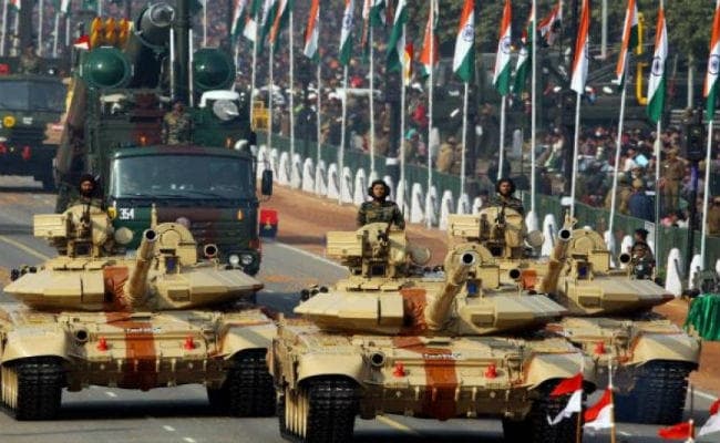 चीन और पाकिस्तान के मुकाबले ज्यादा हथियार आयात करता है भारत