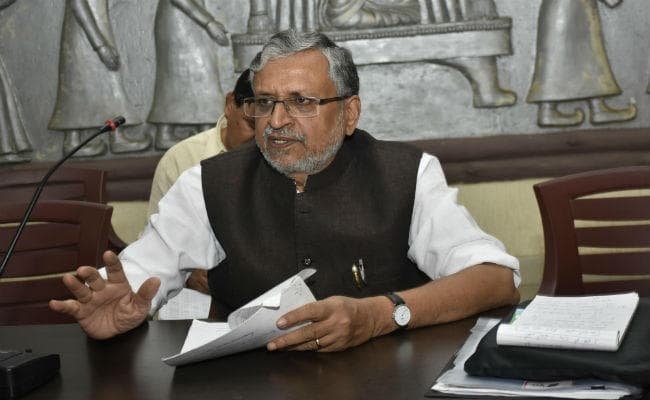 नीतीश कुमार के फरक्का बांध को बंद करने की मांग पर सुशील मोदी ने उठाये सवाल