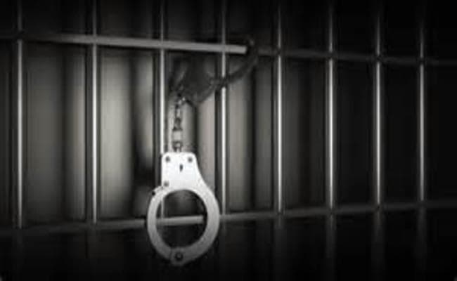 चीन के 300 निवेशकों को ठगने के मामले में भारतीय अमेरिकी को तीन साल जेल की सजा