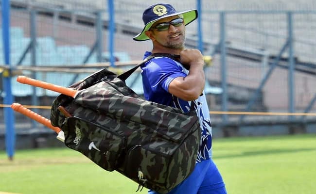 धौनी की कप्‍तानी छीन जाने से खुश हैं वीरेंद्र सहवाग ?