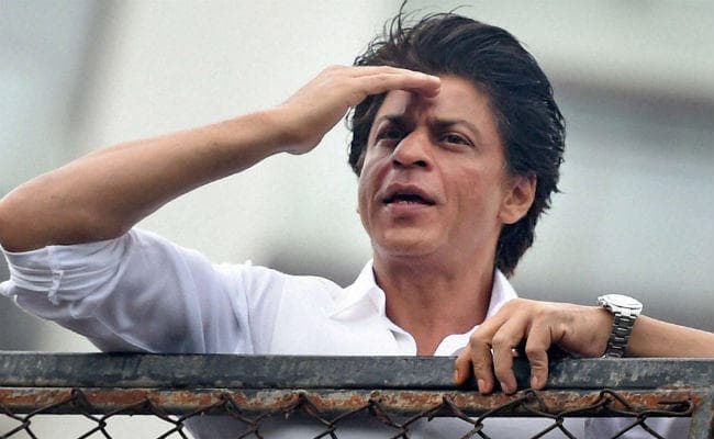 तो इसलिए कंगना संग काम नहीं करना चाहते शाहरुख खान, वीडियो