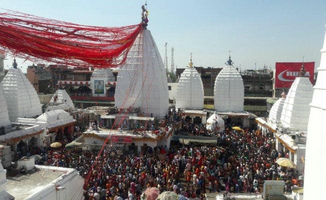 देवघर : बाबा बैद्यनाथ ज्योर्तिलिंग का एक लाख से अधिक श्रद्धालुओं ने किया जलाभिषेक, PHOTOs