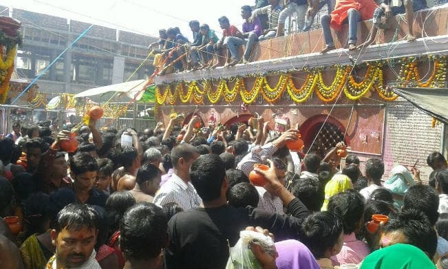 बासुकीनाथ में उमड़े श्रद्धालु, मो गाजिम की शहनाई के धुन पर संपन्न होगा बाबा का विवाह