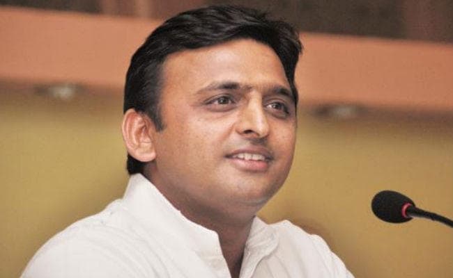 सपा सत्ता में आती है तो निश्चित रूप से सभी महिलाओं को पेंशन प्रदान करेगा: अखिलेश