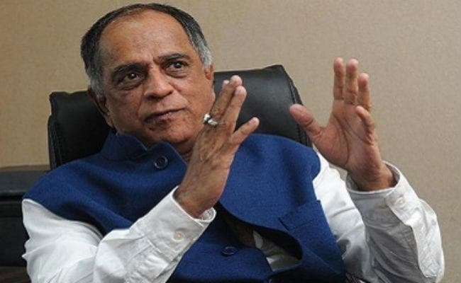 सोशल मीडिया के दबाव में नहीं आयेगा सेंसर बोर्ड: पहलाज निहलानी