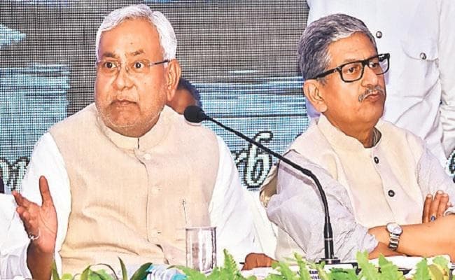 बोले नीतीश, फरक्का रहे या टूटे, बनी रहे गंगा की अविरलता